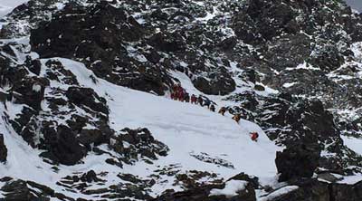 Mountaineers abandon Mt K2 bids after avalanche