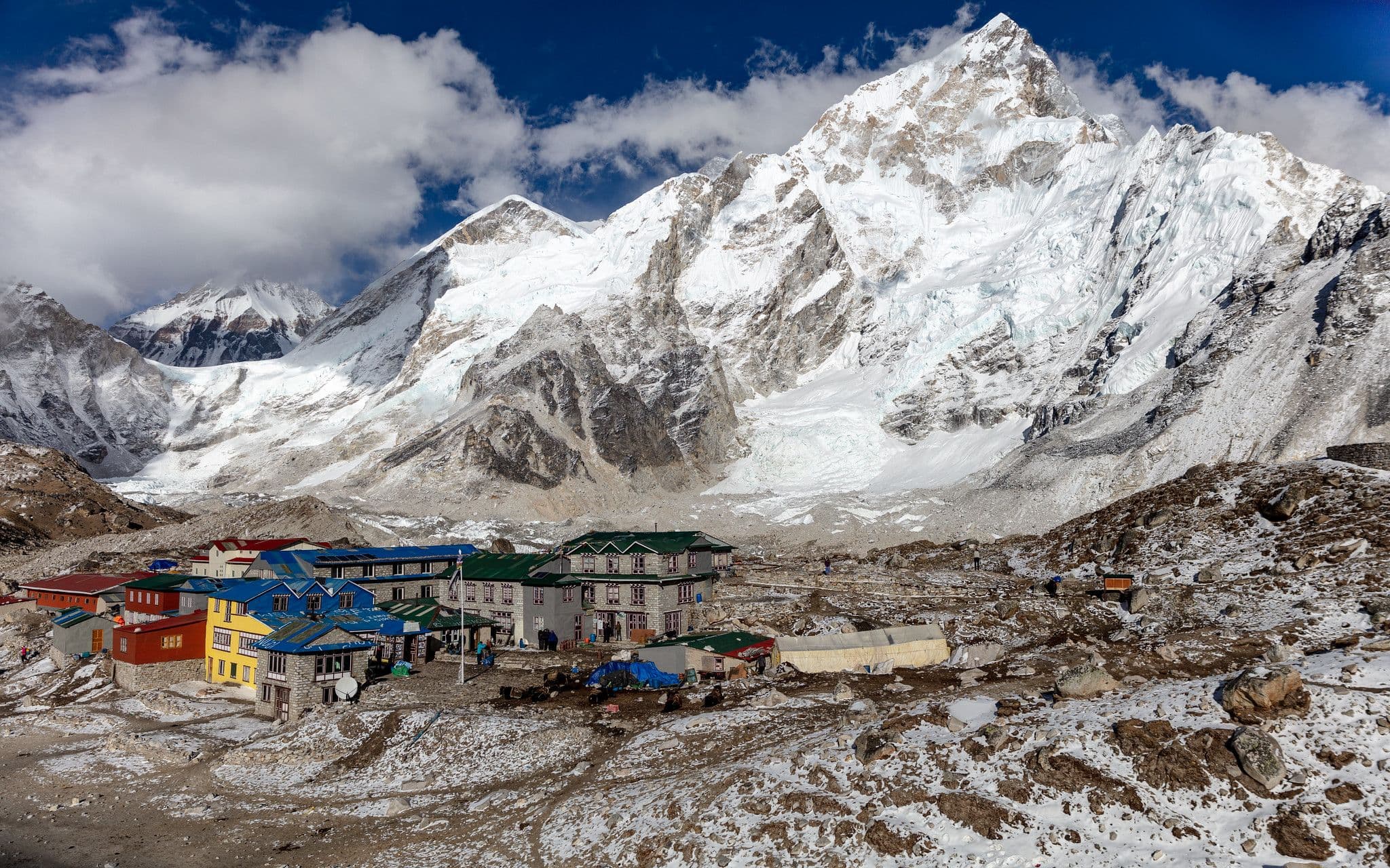 Safe route to climb Mount Everest open soon
