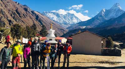 Why travelers want to visit Everest?